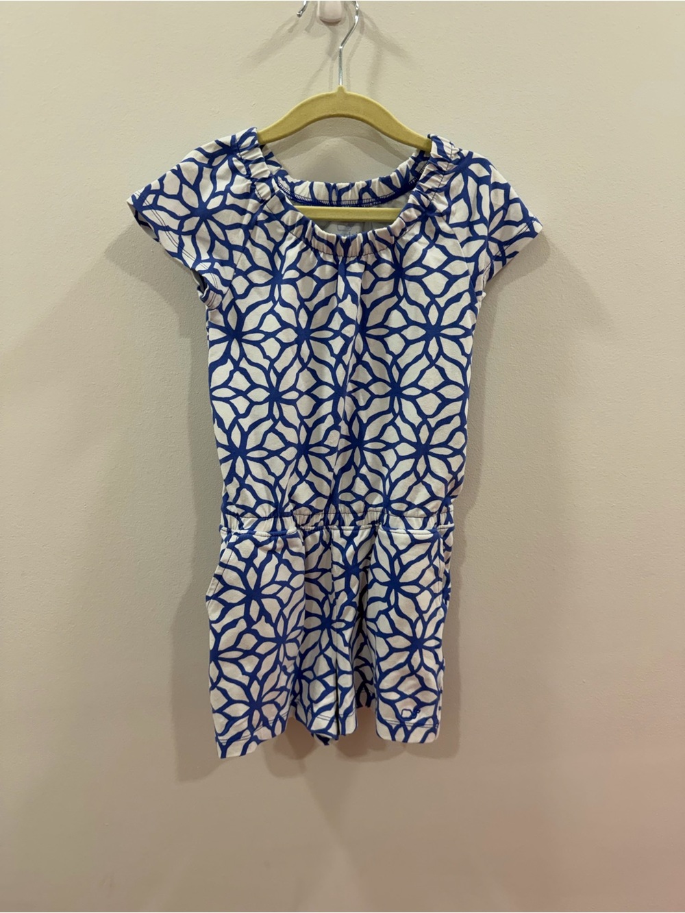 Vineyard Vines Blue and White Patterned Short Sleeve Romper size 4T